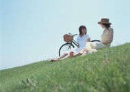 女性骑自行车休闲图片大全