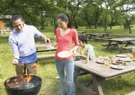 朋友户外野餐图片