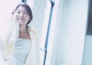 女性清晨洗漱图片大全