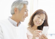 老人和家人幸福图片