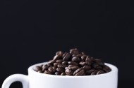 味道浓郁的咖啡豆图片