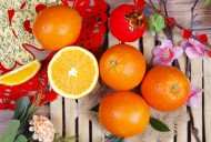 酸甜可口的切开的橙子图片