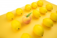 黄色柠檬图片