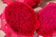 好吃的红心火龙果图片