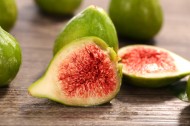 新鲜美味的无花果图片