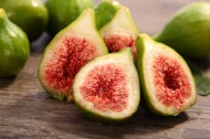 新鲜美味的无花果图片