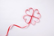 爱心绸带图片