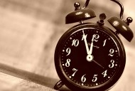 精致小巧的闹钟图片大全