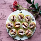 盛放美食的精美圆盘图片