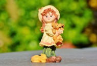 造型可爱的陶艺摆件图片