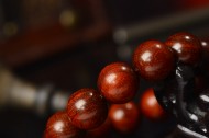 优雅的小叶紫檀手串图片大全