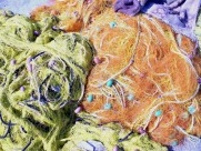 凌乱堆积的渔网图片