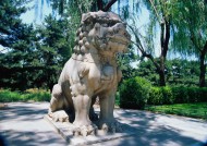 庙宇里的雕塑图片