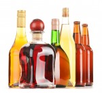 各种颜色瓶装酒图片