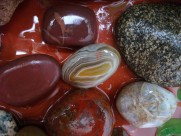 杂乱的鹅卵石图片