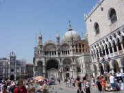 哥特式建筑风格图片