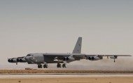 B-52轰炸机图片