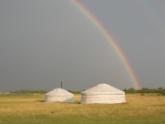 七色的彩虹图片
