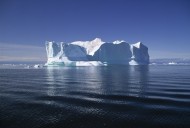 巨大的冰山图片