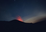 火山喷发图片