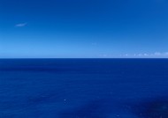 南太平洋的蓝天白云图片