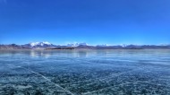 西藏冬日少女湖普姆雍措风景图片大全