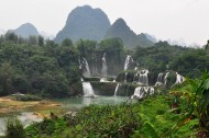 广西德天瀑布风景图片
