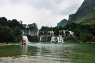 广西德天瀑布风景图片