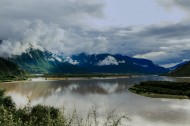 西藏尼洋河风景图片