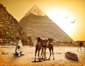 美丽的金字塔图片