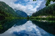夏日四川九寨沟风景图片大全
