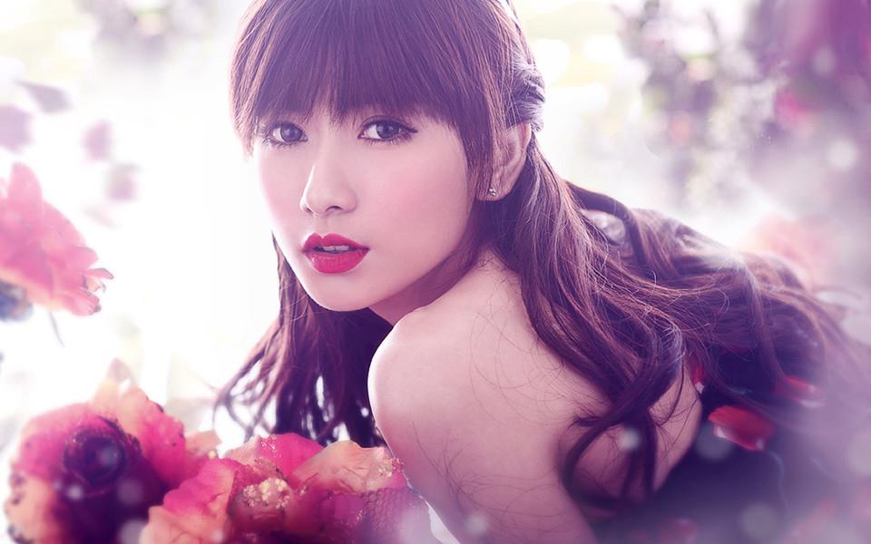 唯美婚纱公主高清桌面壁纸