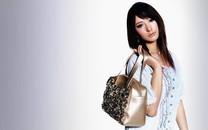 羞涩小美女图片 羞涩小美女图片大全