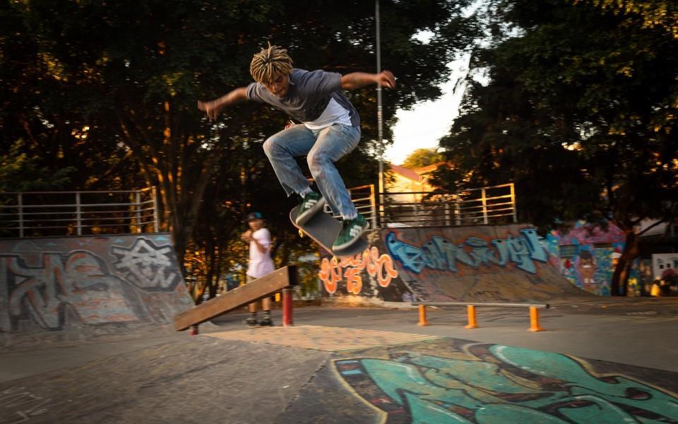 极限运动滑板图片