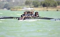 划船水上运动图片