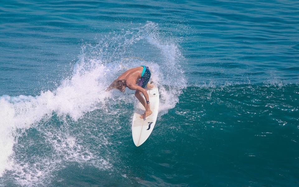 极限水上运动冲浪高清图片