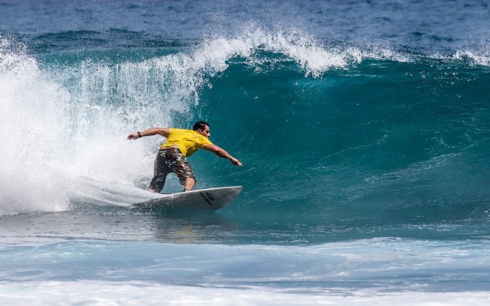 极限水上运动冲浪高清图片