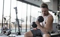 肌肉健身型男图片