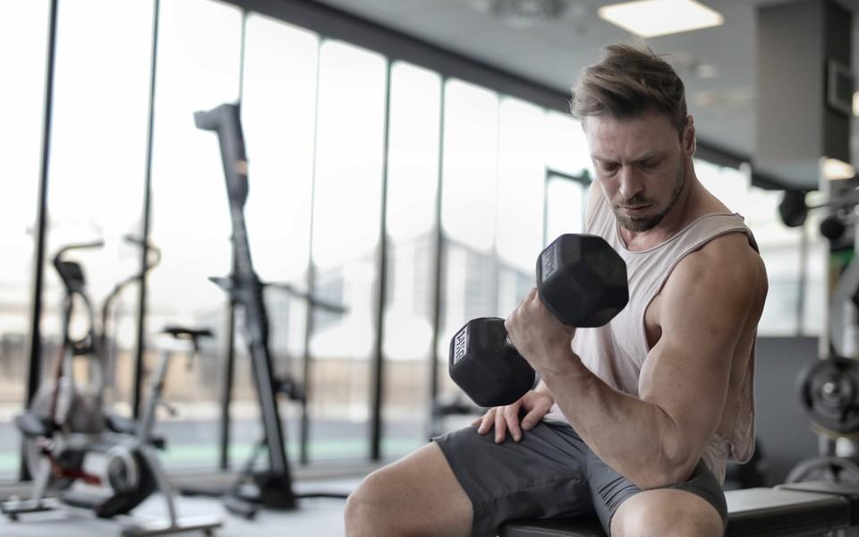 肌肉健身型男图片