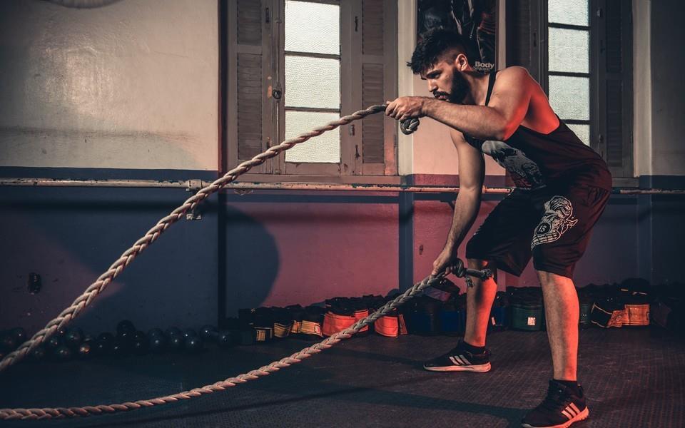 肌肉健身型男图片