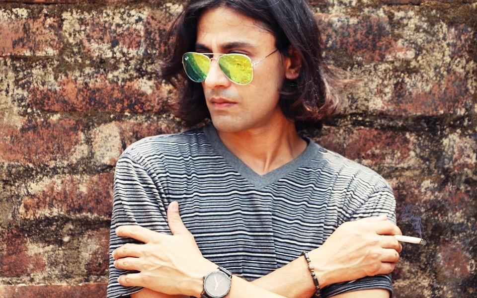 潮流炫酷帅气男图片2