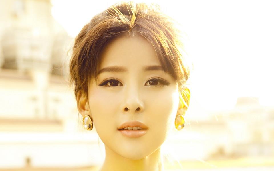 各色精品美女图片