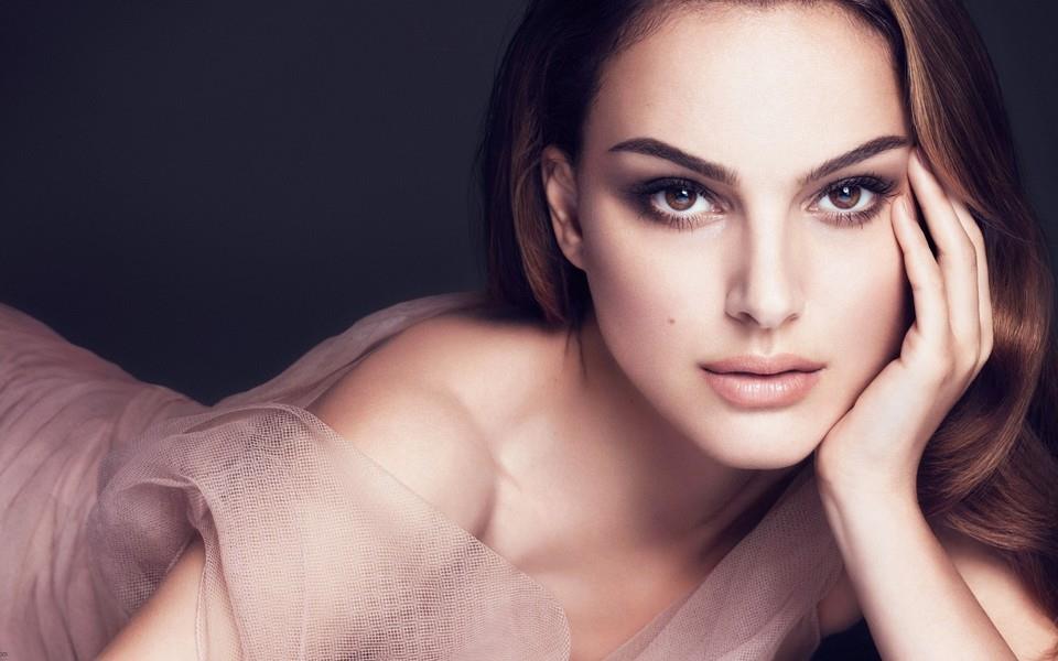 高清金发美女图片大全