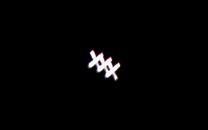 简单黑色背景图片