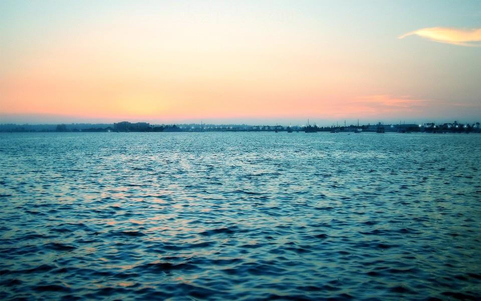 水中城市图片分享