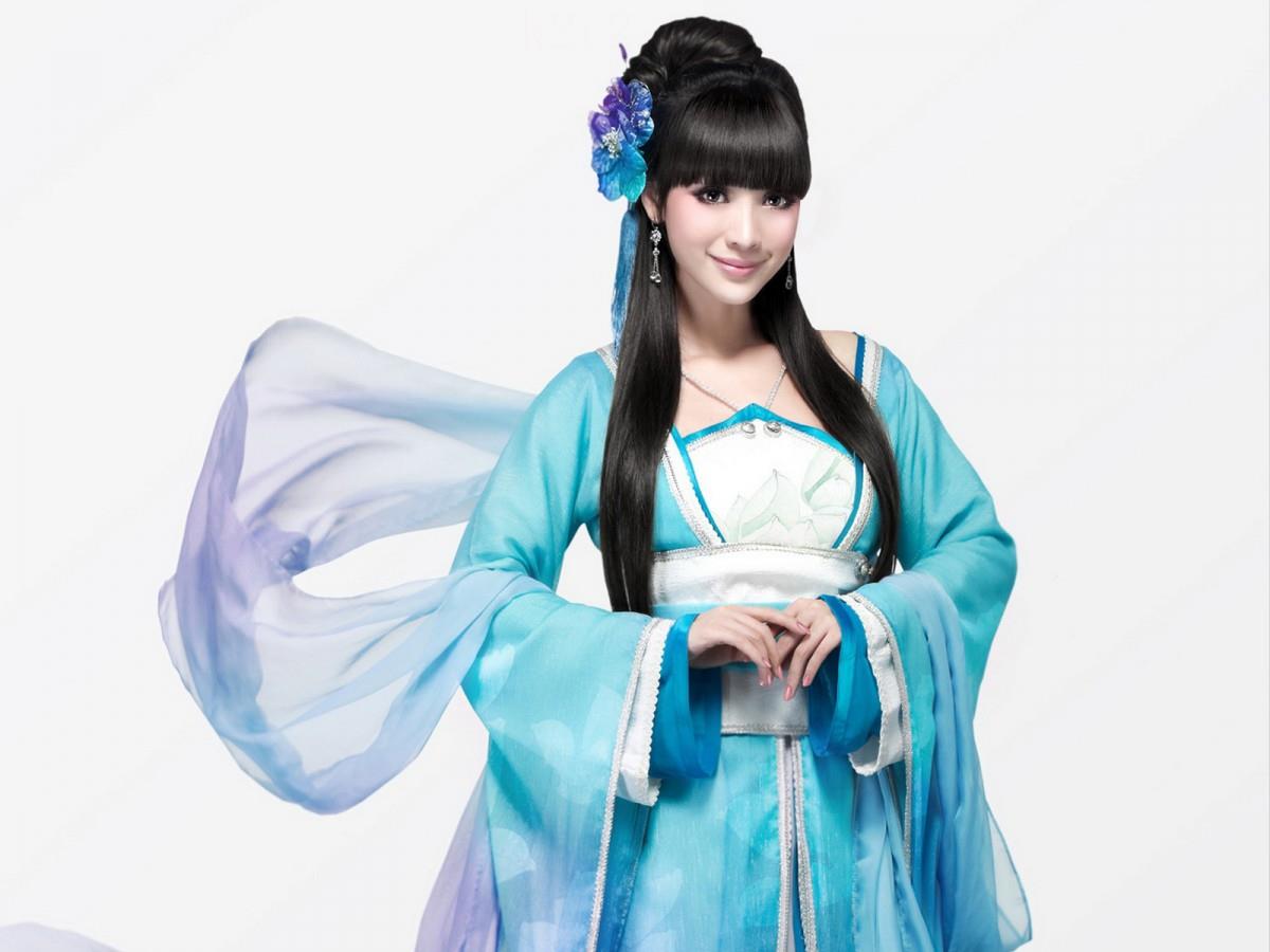 柳岩图片 女神柳岩图片分享