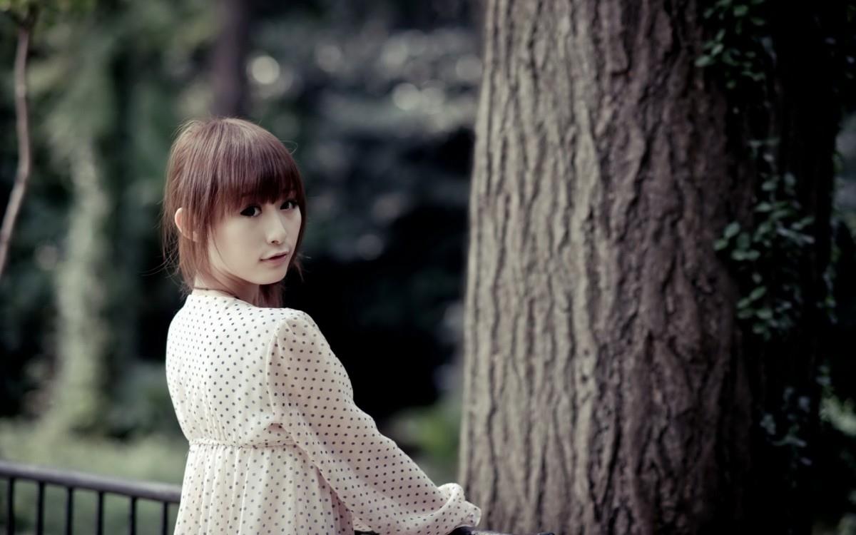 可爱的长发美女图片大全