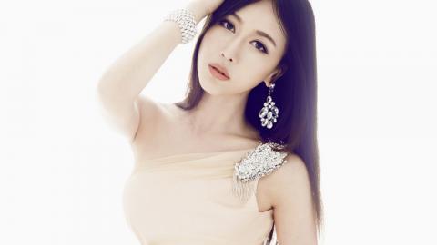 美女赵芸萱图片