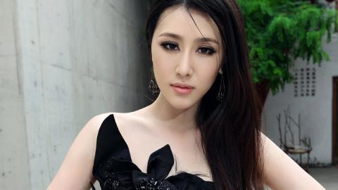 美女赵芸萱图片