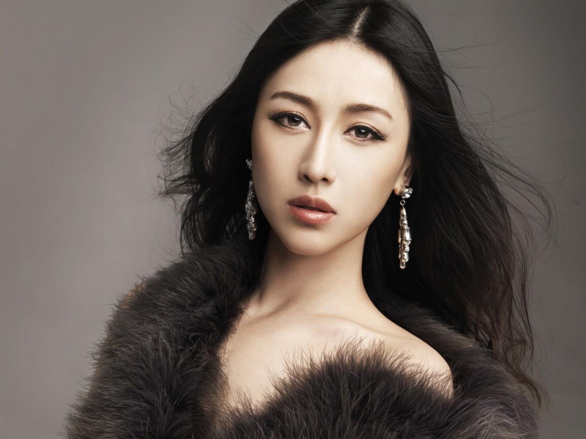 美女赵芸萱图片